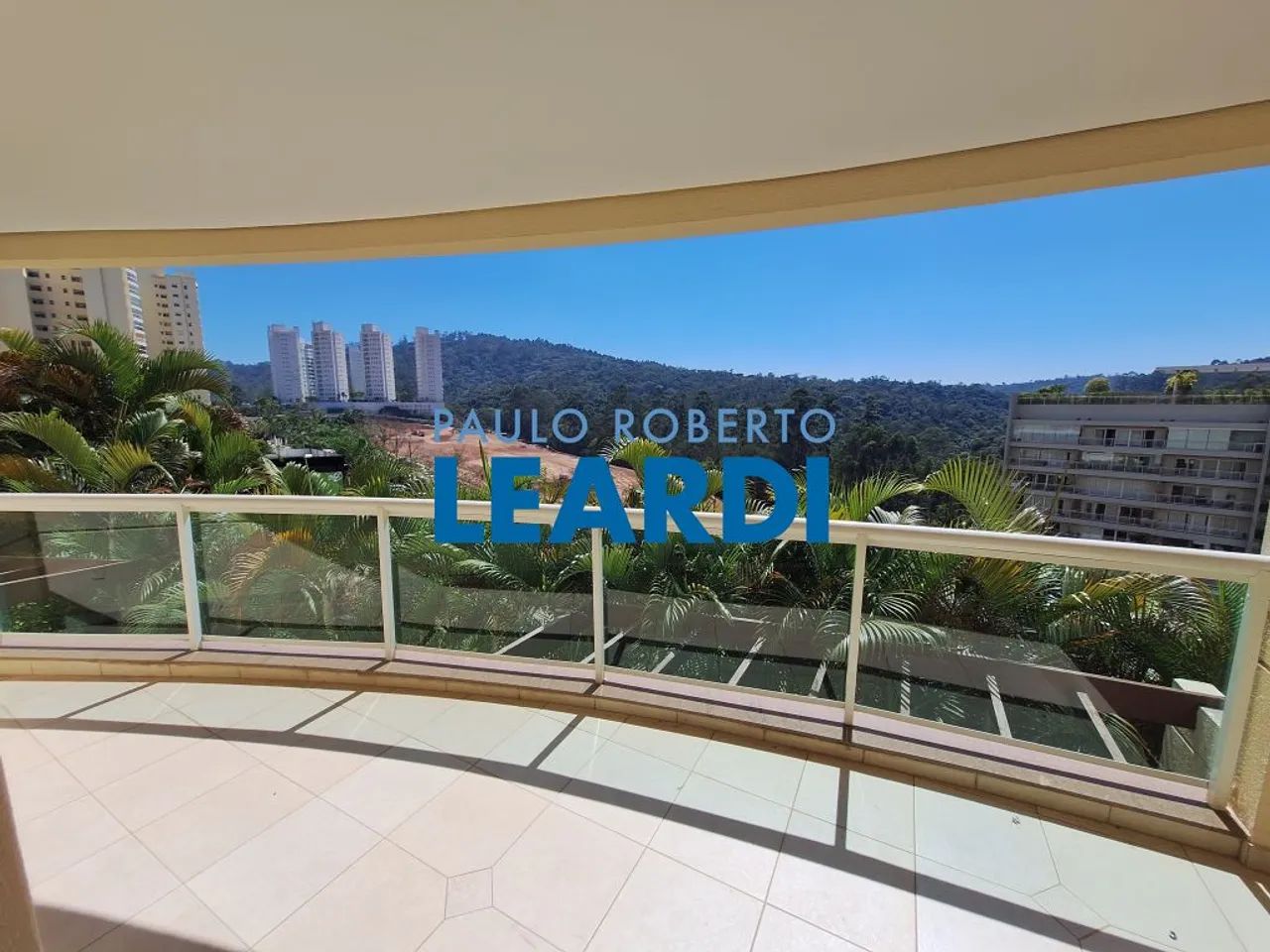 APARTAMENTO - TAMBORÉ - SP