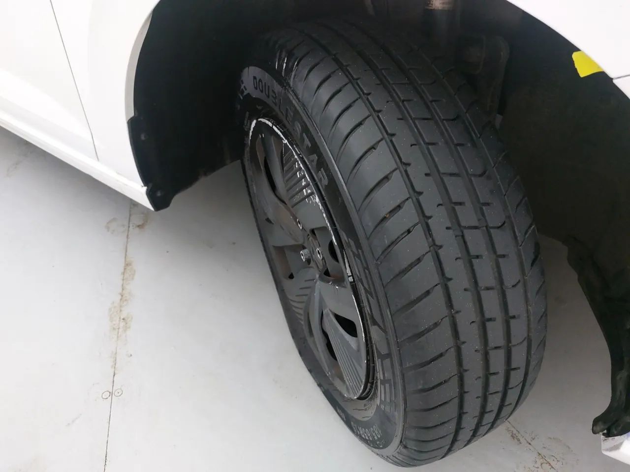 Volkswagen Polo Track 1.0 Flex 12V 5p, foto 13 de 18