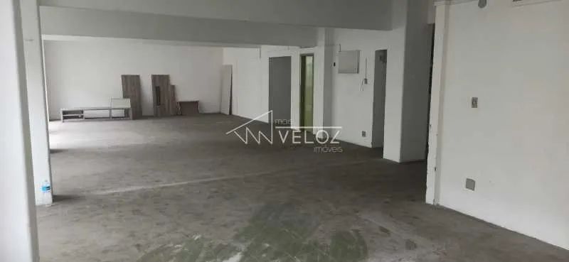 Sala : / Comercial / Centro