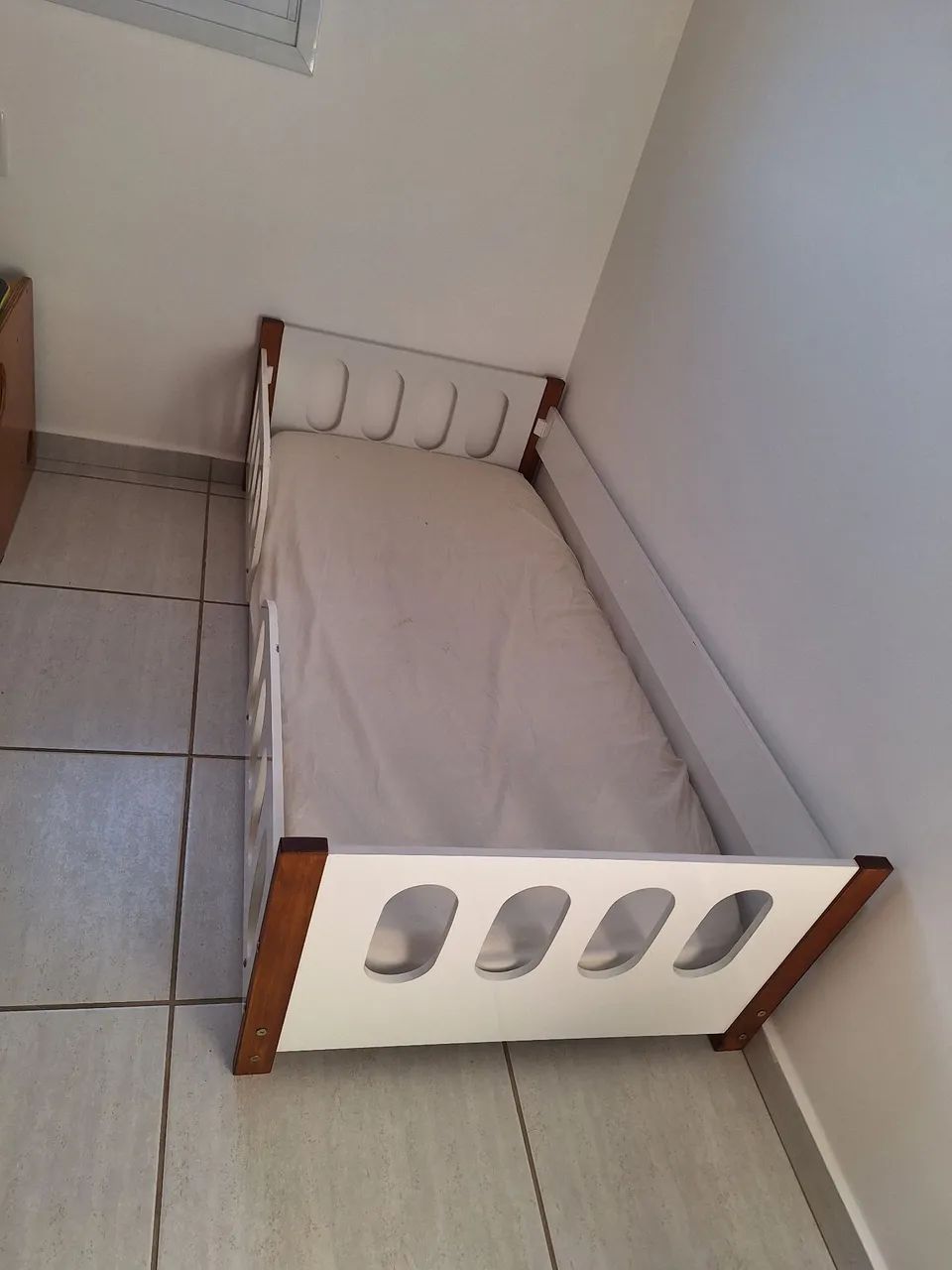 Cama infantil com colchão  - Foto 2
