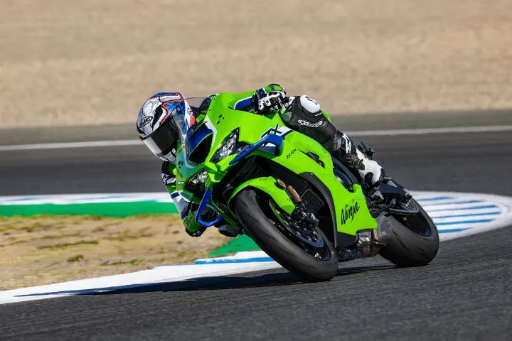 Kawasaki Zx-6r 636cc 2026 - 1525841139 | OLX