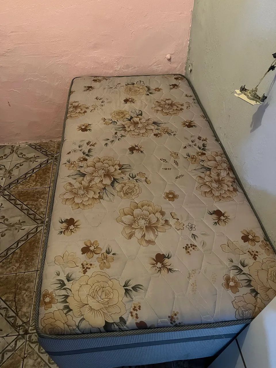 CAMA BOXE ACOLCHOADA - Foto 3