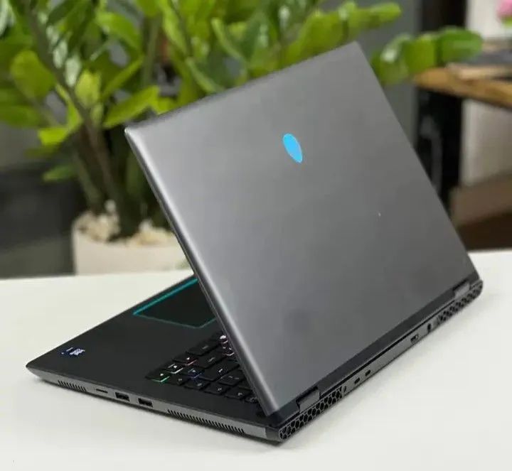 Notebook Alienware M16 R2 - Foto 4
