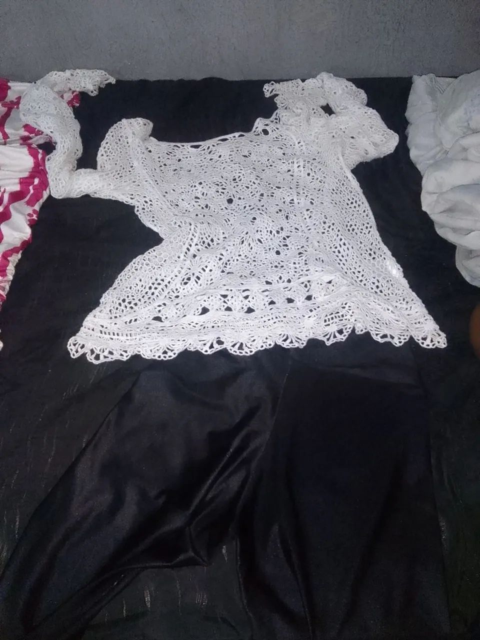 Roupa e sandália 