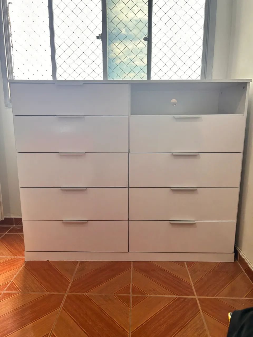 Cômoda branca 9 gavetas e 1 nicho  - Foto 2