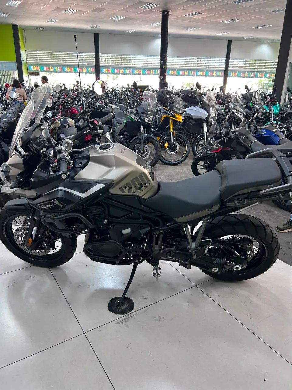 TRIUMPH TIGER 1200 DESERT EDITION - Foto 4