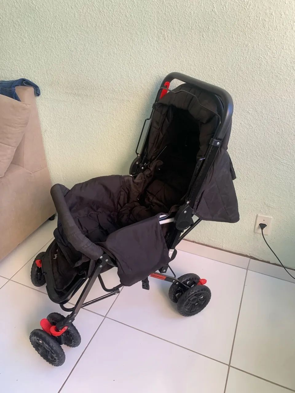 Vendo carrinho de bebê - Foto 2