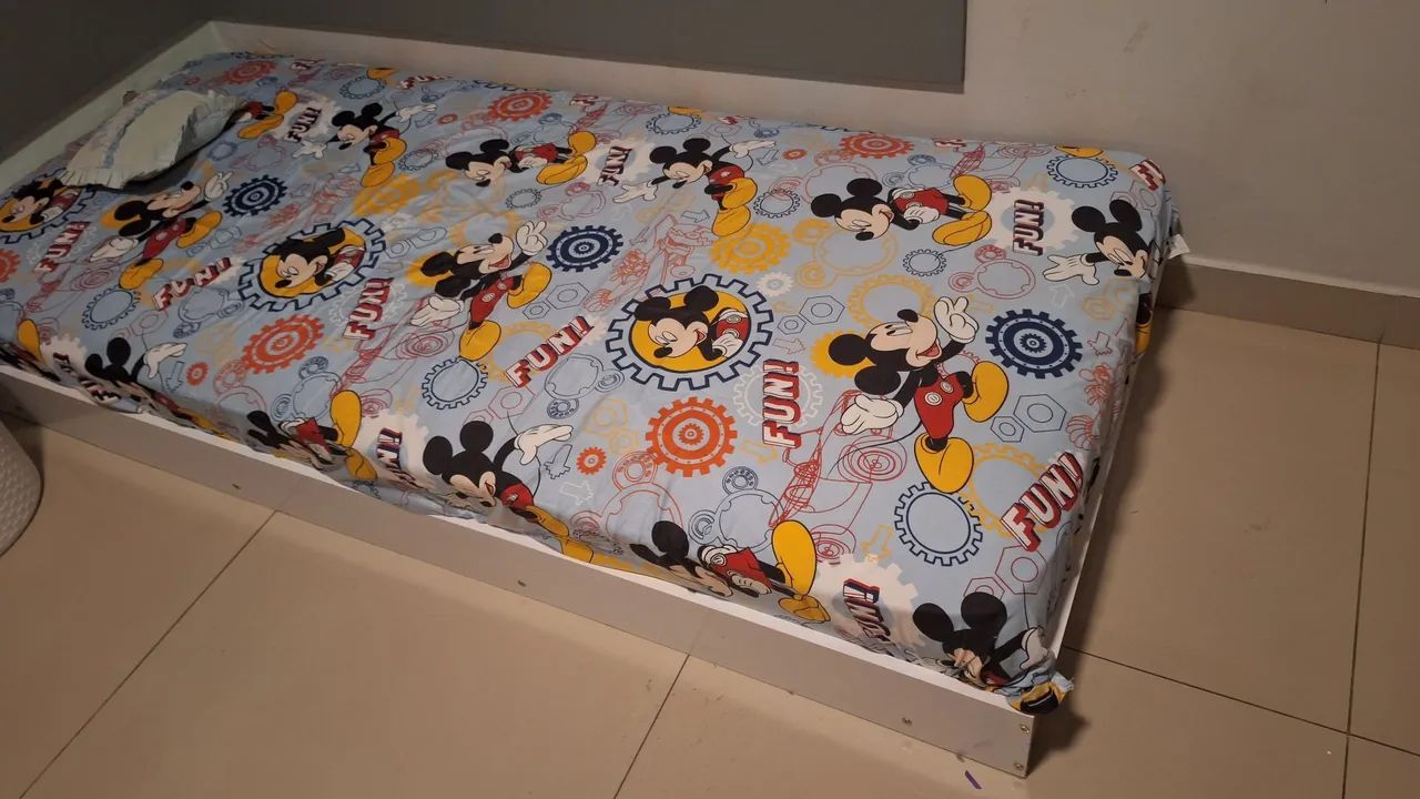 Cama baixa com colchão excelente - Foto 2