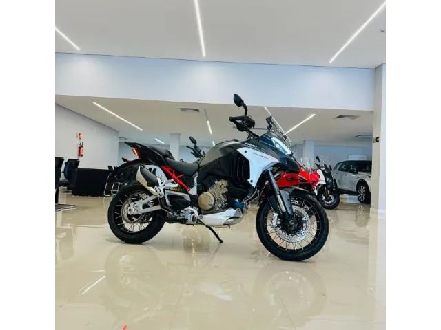 DUCATI MULTISTRADA V4 S
