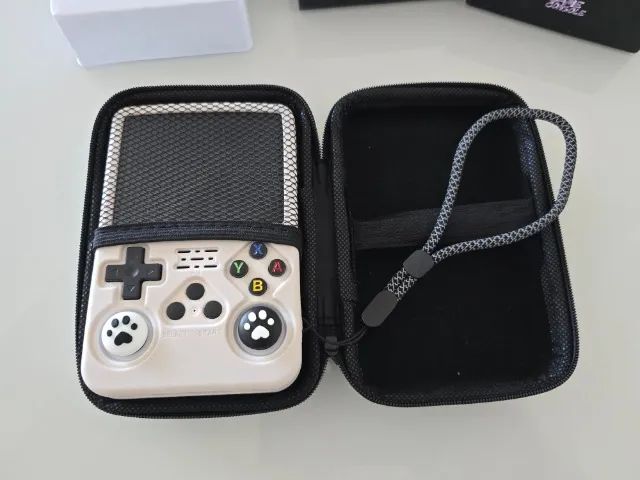 Console completo R36S 128, com case e protetor silicone (NOVO) - Foto 3