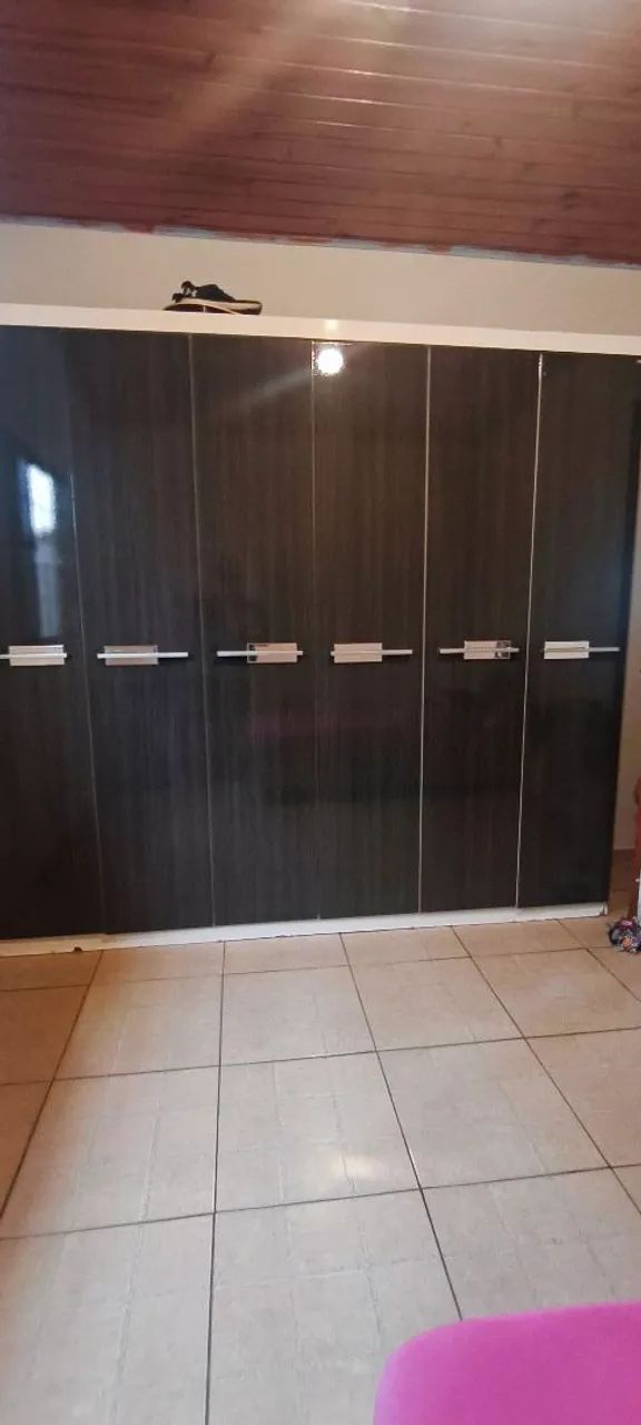 Guarda roupa 6 portas