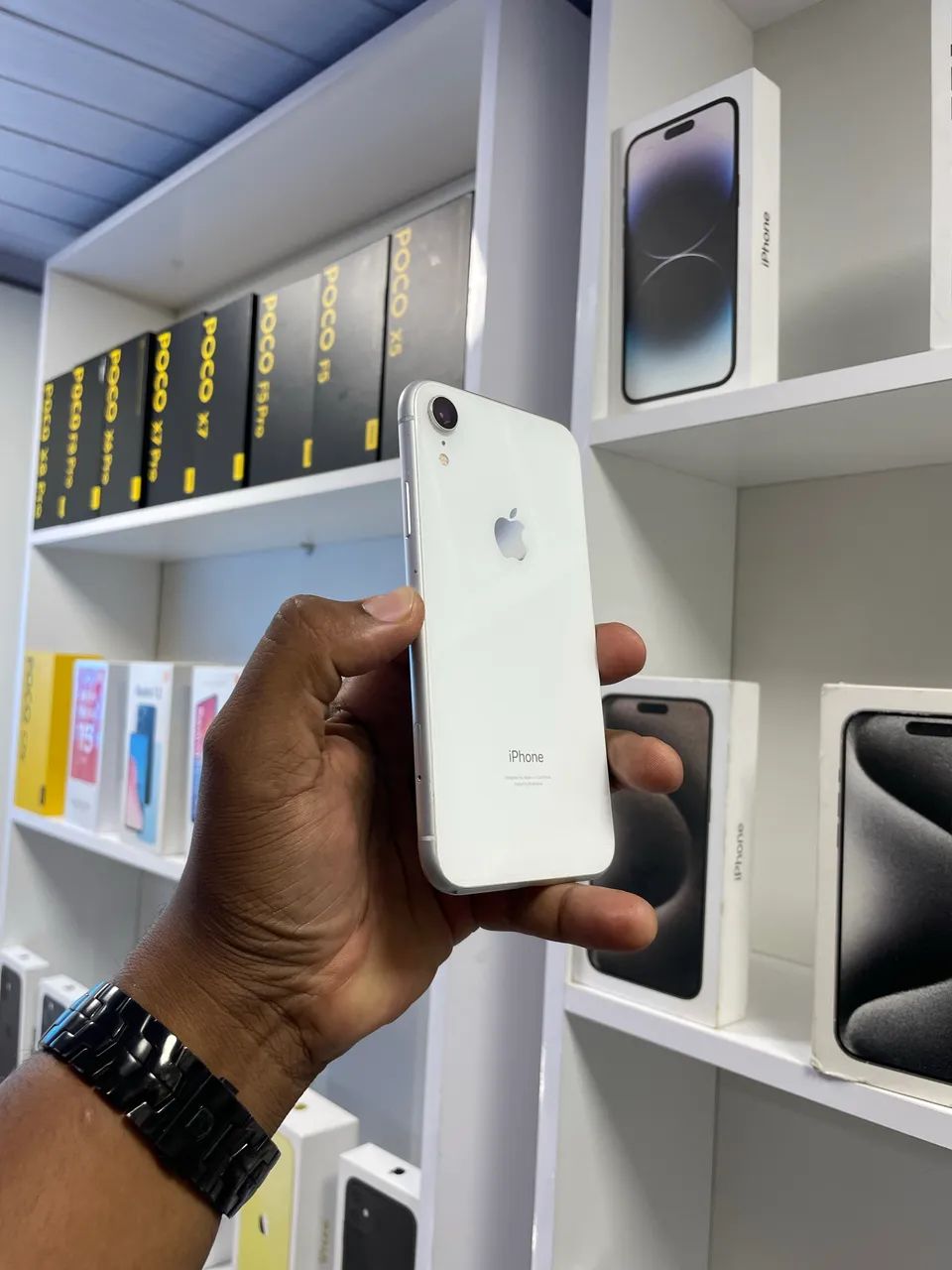 IPHONE XR  - Foto 2