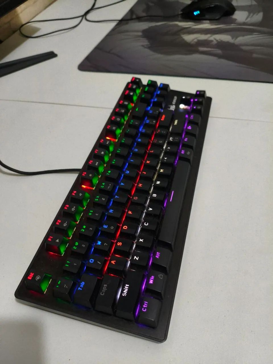 Teclado mecânico PRA SAIR HOJE