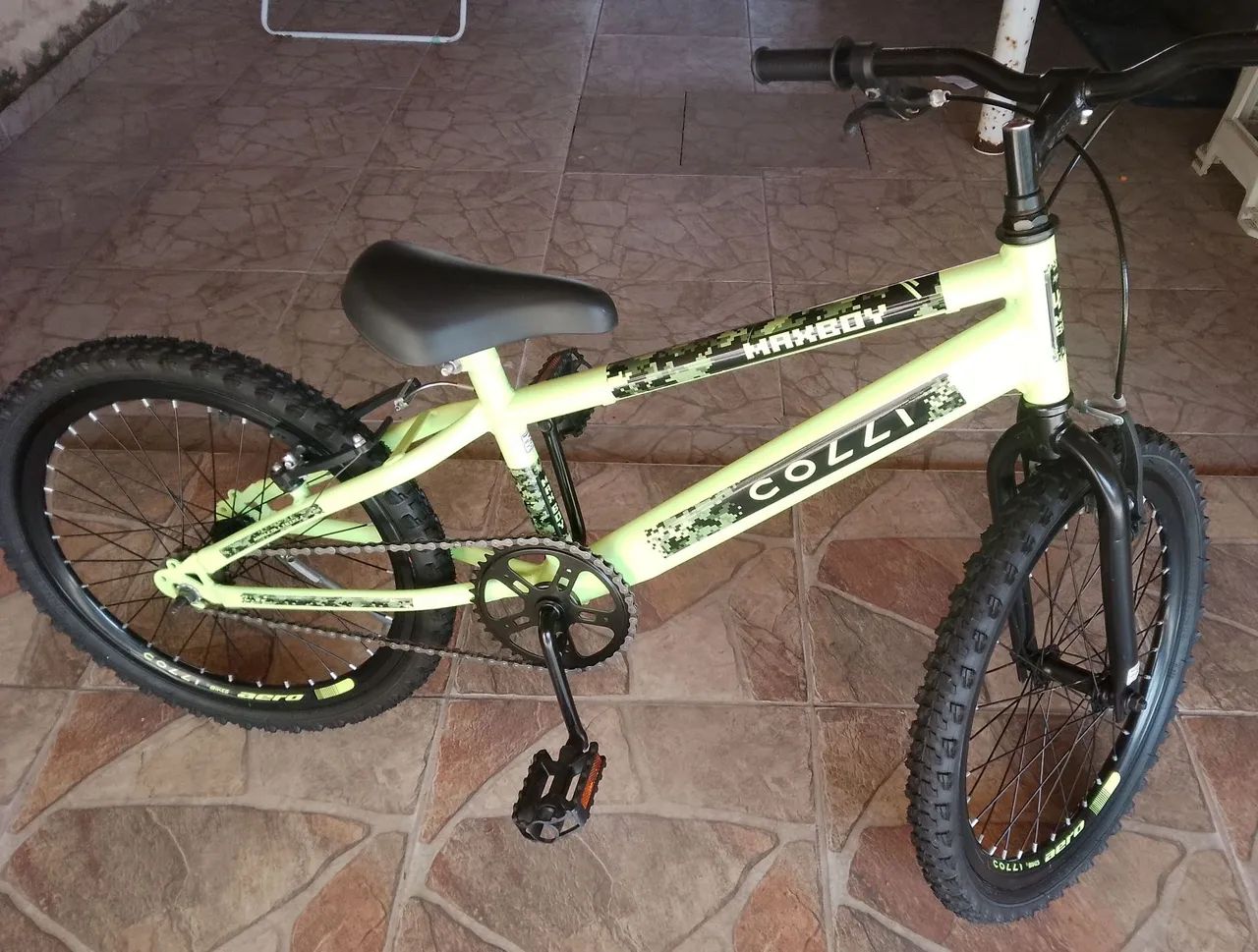 Bicicleta Infantil Colli MaxBoy Aro 20 - Estado de Nova - Foto 3