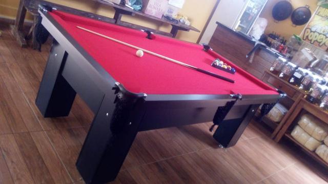 Mesa de Bilhar Tecido Vermelho TX Cor Preto Modelo JTU6321