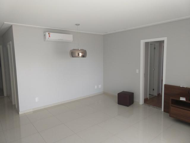 Apt.Edif.Vivart Comp. de Planejados, Ar Cond.Alguns móveis, sacada c/cort.de vidro - Foto 5