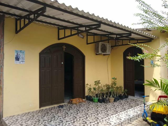 Terreno em itacoatiara com duas casas no centro - Foto 8