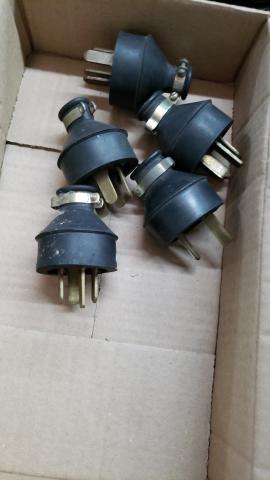 Vendo Calhas Elétrica e Plugues - Foto 2