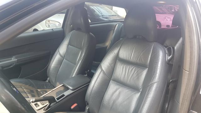 Volvo C30 2.0 Cambio Manual Ano 2009 - Foto 10