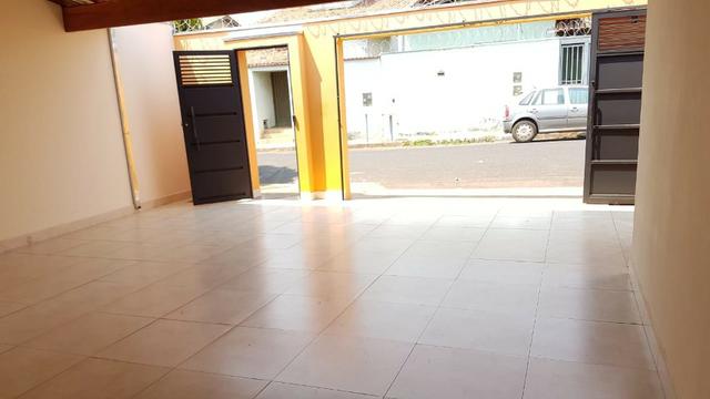 Casa com 03 quartos em Araxá - Foto 2
