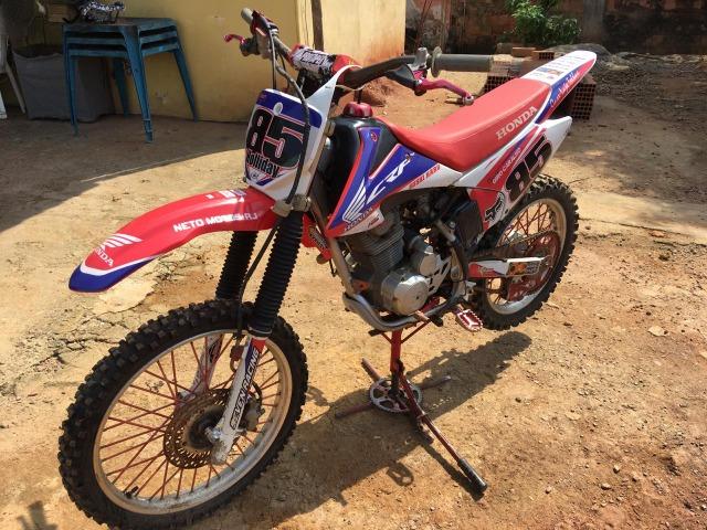 Vendo ou troco honda Crf 230cc - Foto 2