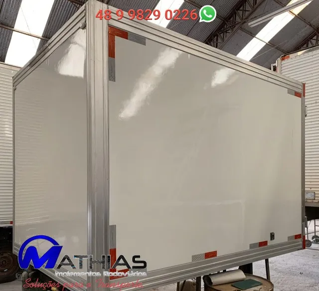 Hr bau refrigerado 2.80 semi novo Mathias implementos