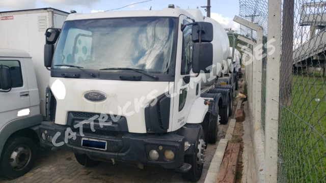 FORD CARGO 2629 PANDA 6X4 BETONEIRA DE CONCRETO SITI 2013