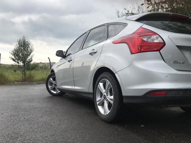 Vendo/Troco Ford Focus 1.6 S 16V Powershift - Flex - 2014 - Foto 9