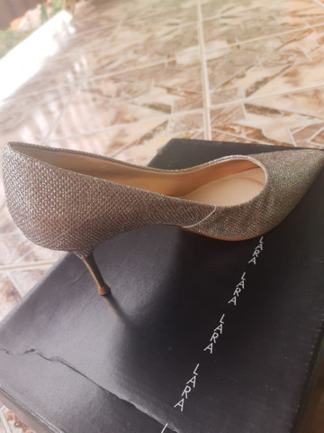 scarpin lara costa