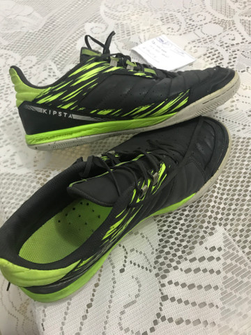 tenis de futsal kipsta