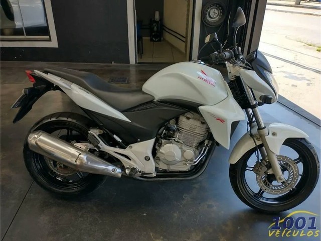 HONDA CB 300R