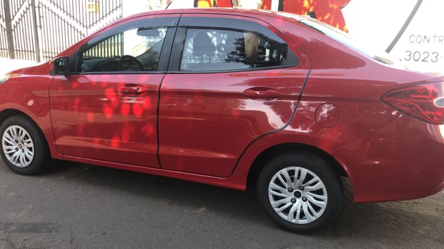 FORD KA SEDAN SE 1.5 FLEX VERMELHO 2018