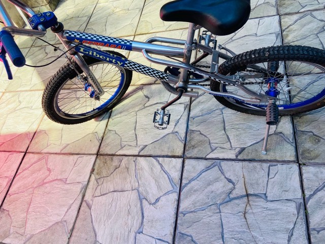 Bicicleta cross  cromada usada - Foto 5