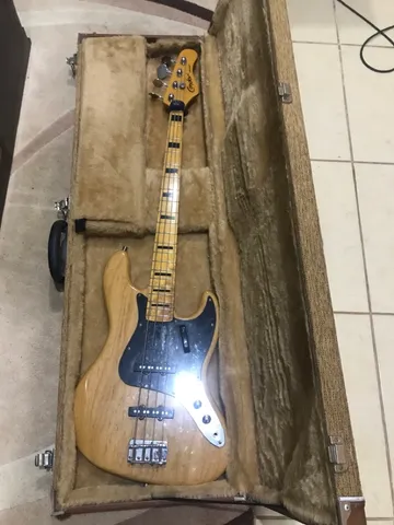 Baixo condor vintage com case