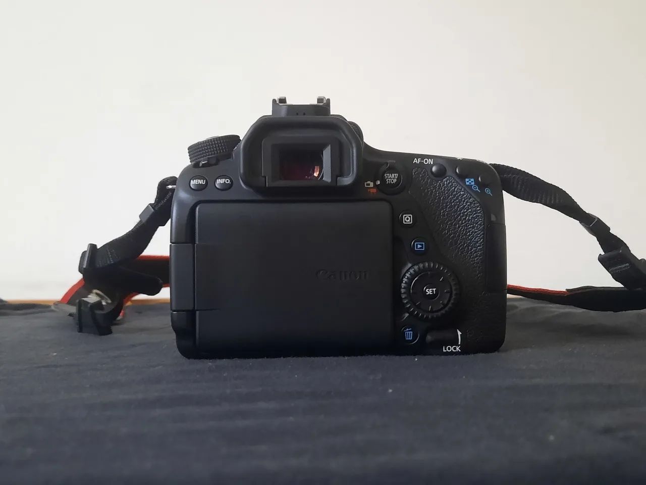 Canon 80D + lente 50mm