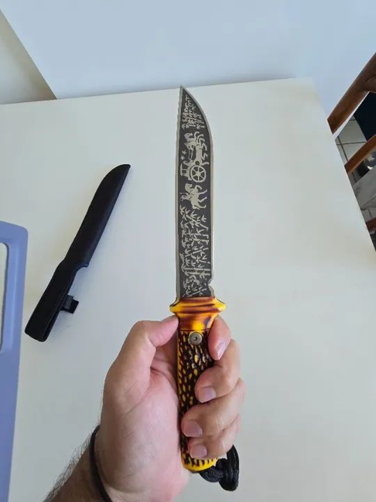 Faca de Caça e Pesca com Lâmina Desenhada - Foto 5