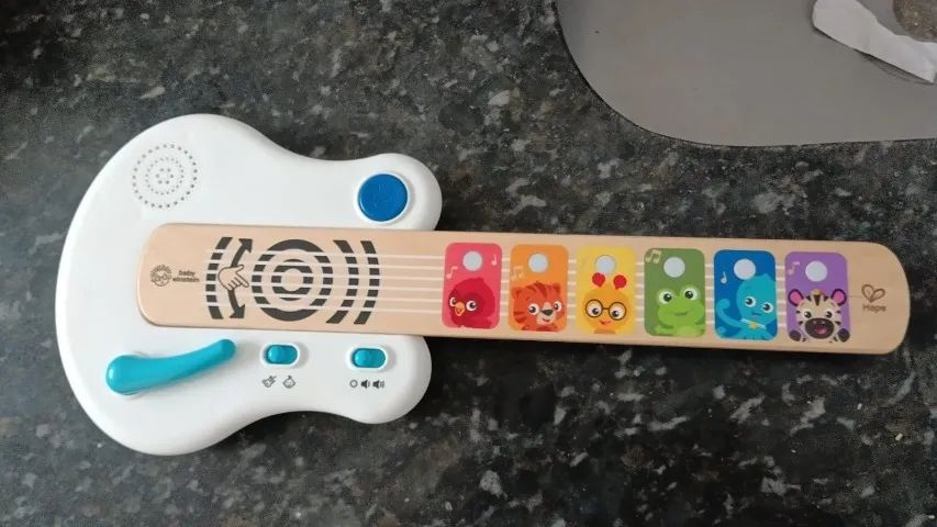 Guitarra Toque Mágico da Baby Einstein