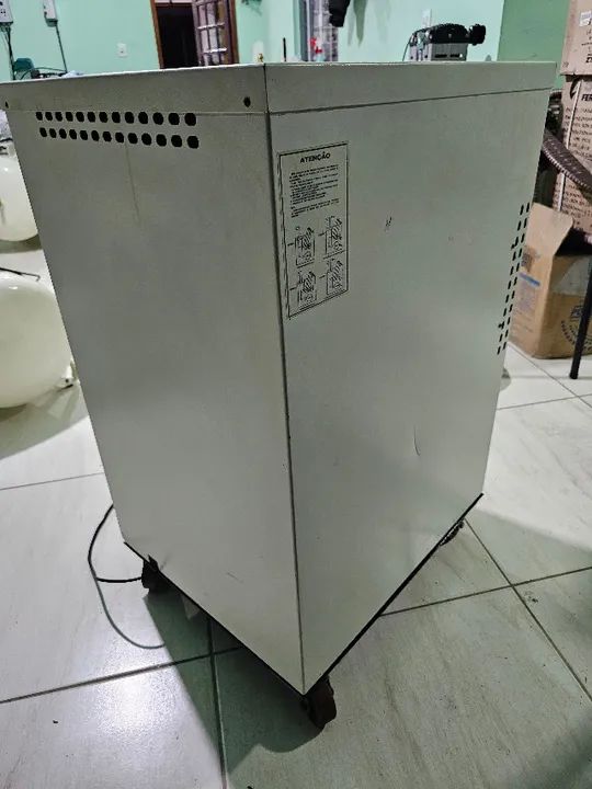 Compressor Odontológico Schulz MSV 6 30 Litros 1HP C/ Cabine Acústica Semi Novo - Foto 2