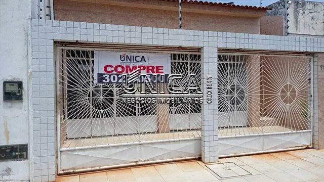 Compre Casa no bairro Treze de Julho