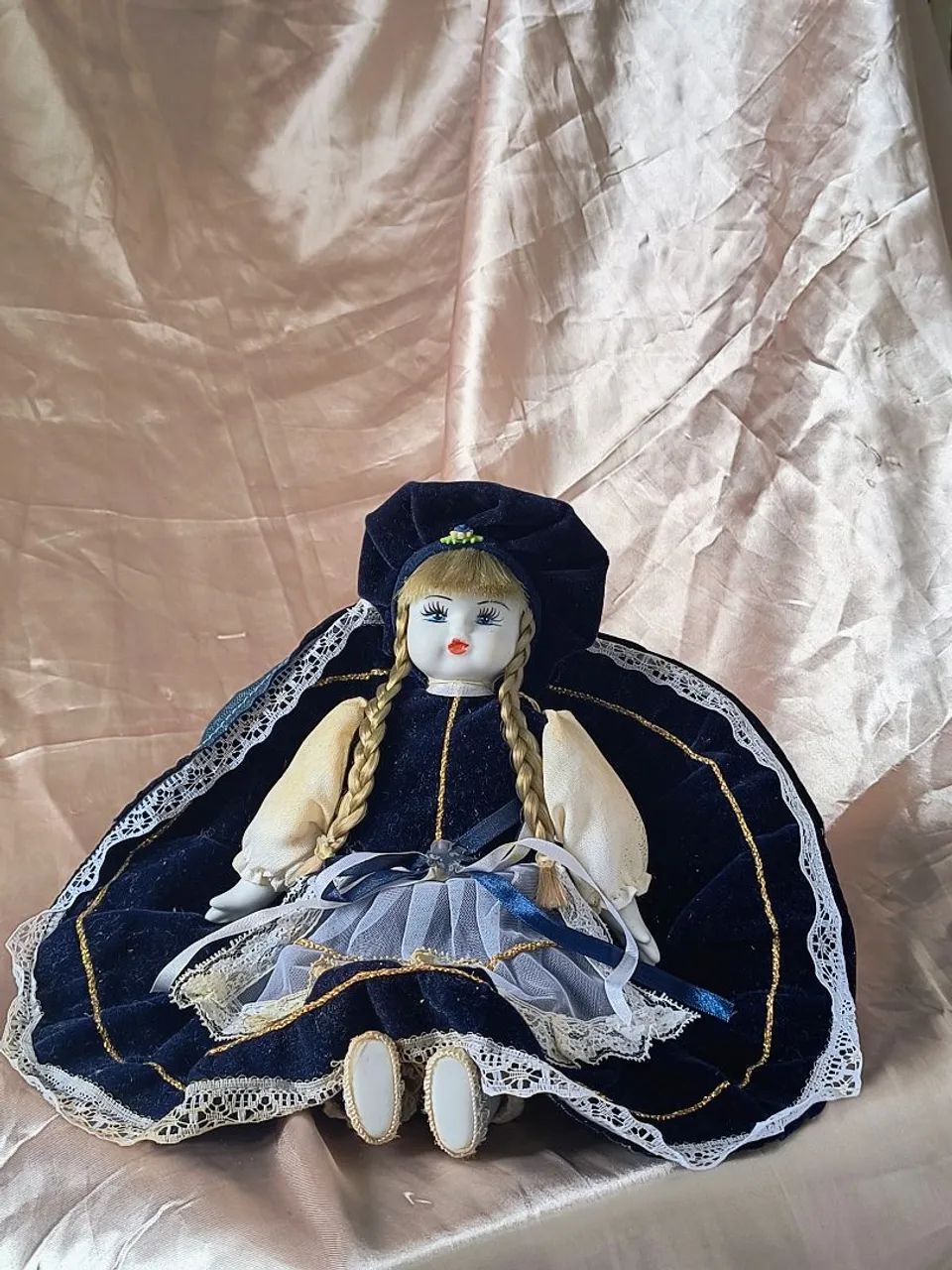 Boneca de porcelana Italiana colecionador antigo antiquário original linda decoração  - Foto 2
