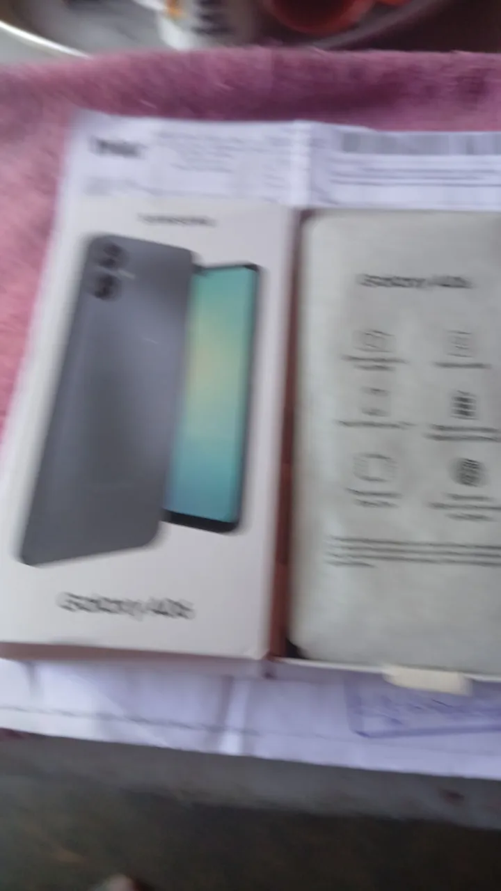 Vendo esse a06 lançamento novo com todos acessórios 128gigas 4ram já está no menor