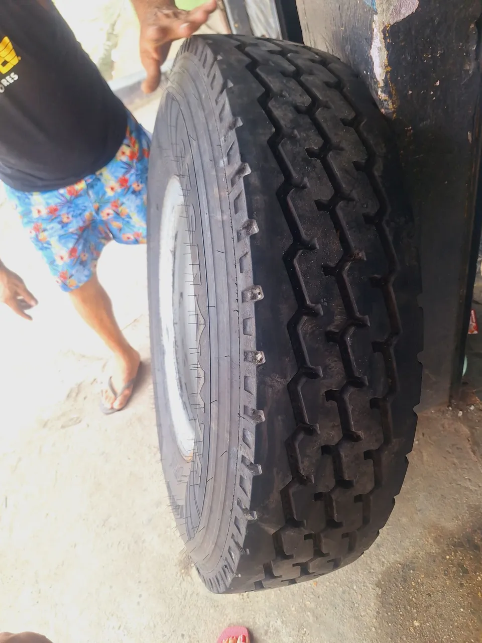 Pneus garnde com caro 100 r22