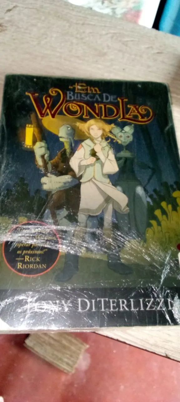 Livro Em Busca de Wondla