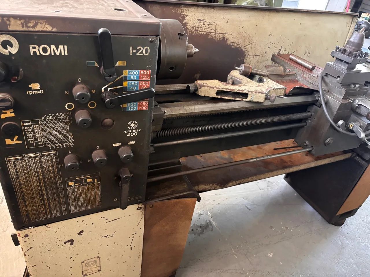 Torno Mecânico ROMI I-20 - Ideal para Usinagem
