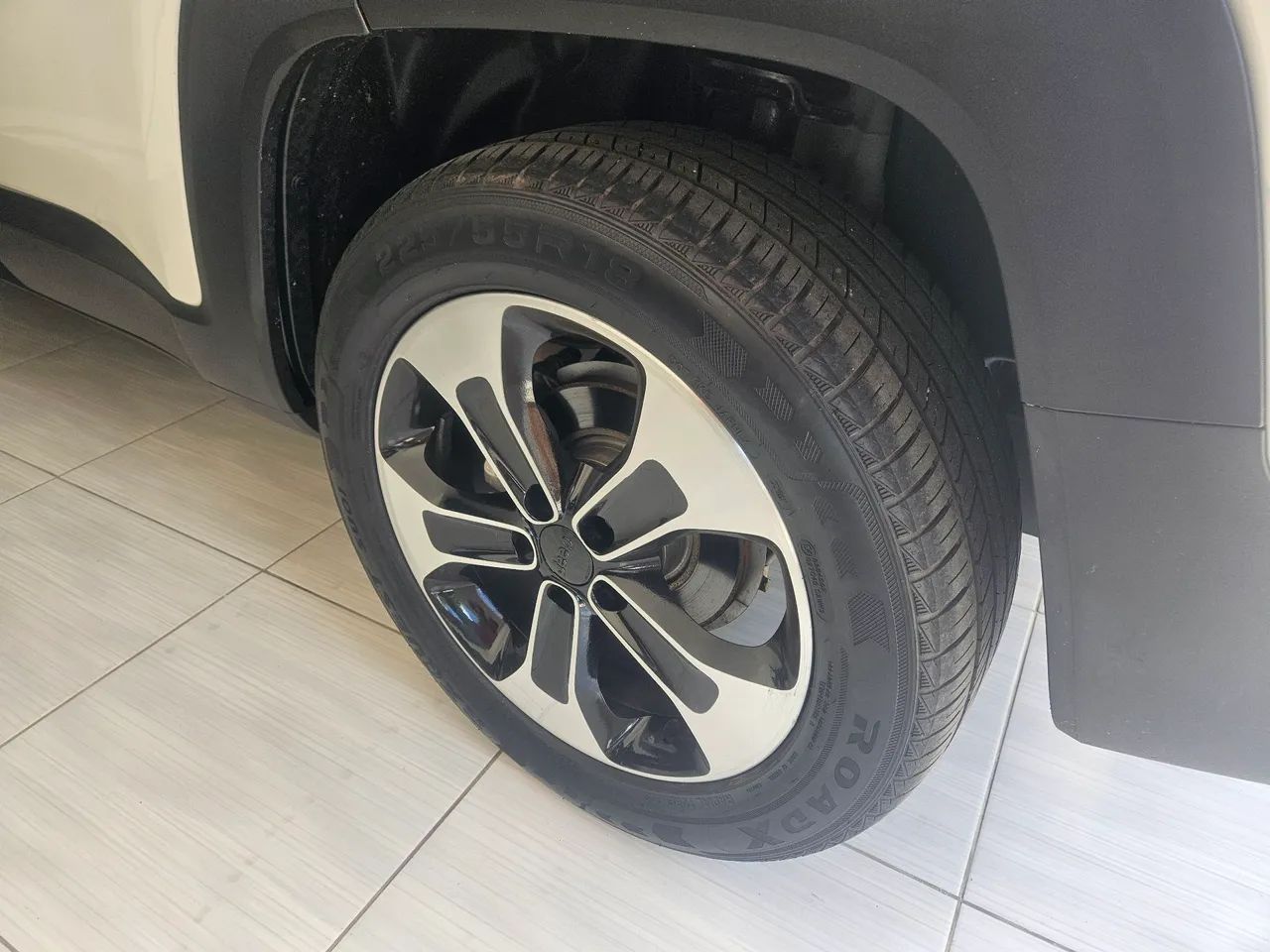 Jogo de rodas Aro 18 R18 Compass, renegade e toro com pneus novos