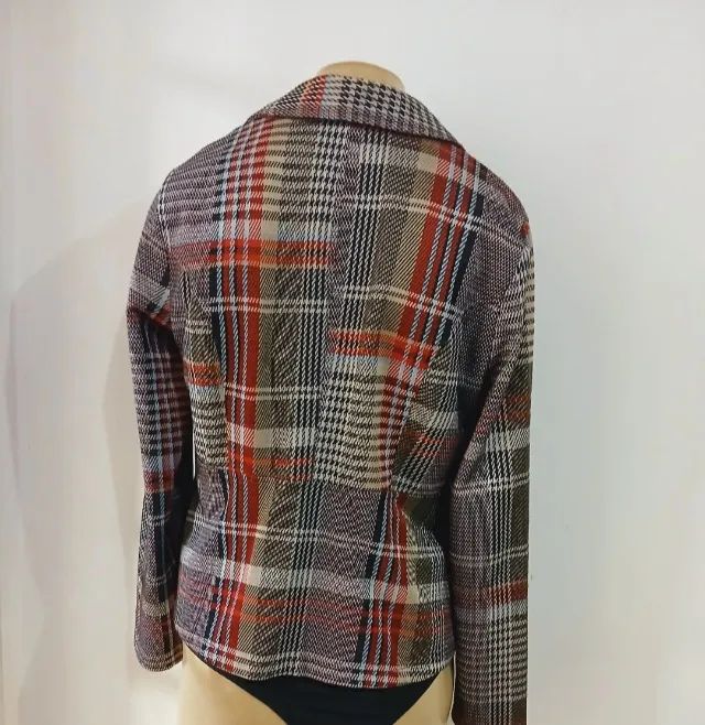 Lindos Blazeres - Veste M - Xadrex e Cinza quadriculado - R$20 cada - Pix/Card - Foto 2