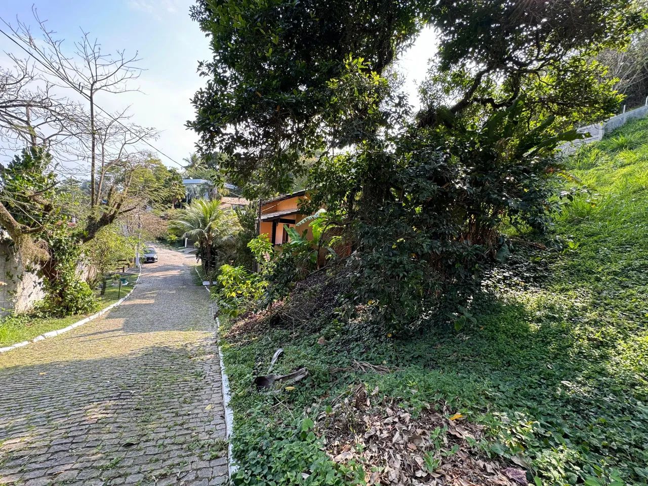 Terreno em cond. na AV Central, ótimas casas, 600m2 - Foto 3