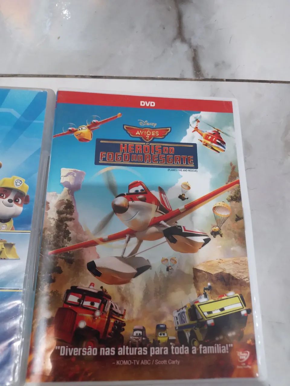 3 ?DVDs - Aviões e Patrulha Canina - Foto 3