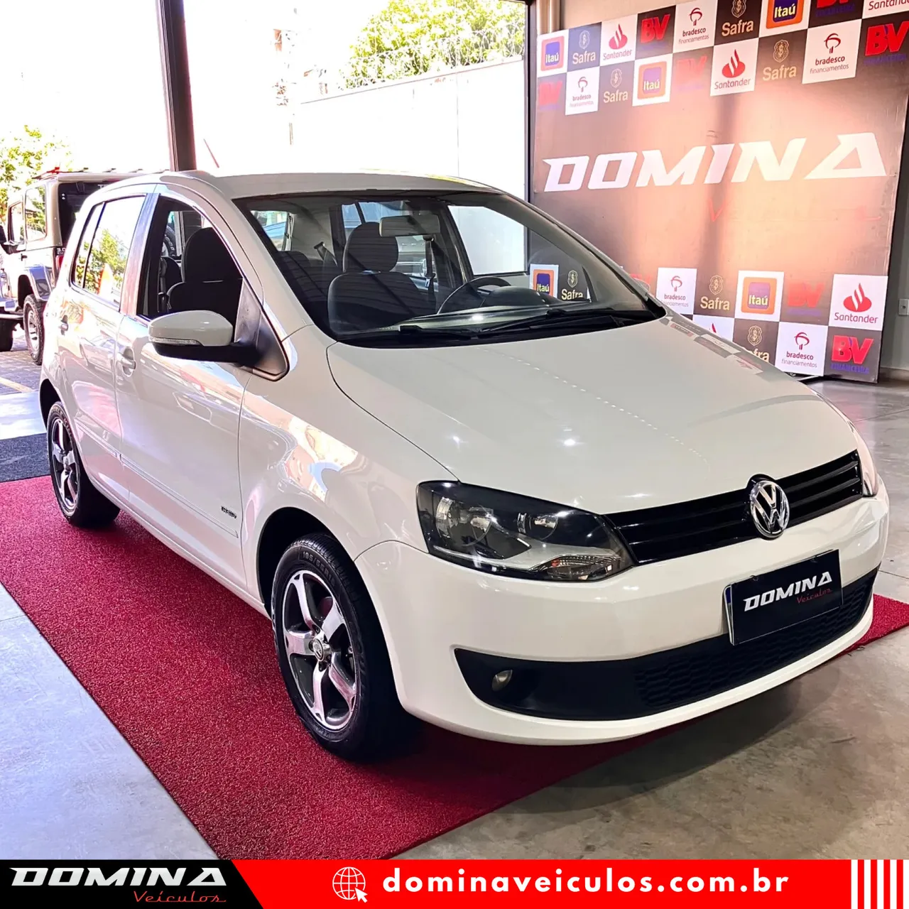 W Fox VOLKSWAGEN FOX 2013 Usados e Novos
