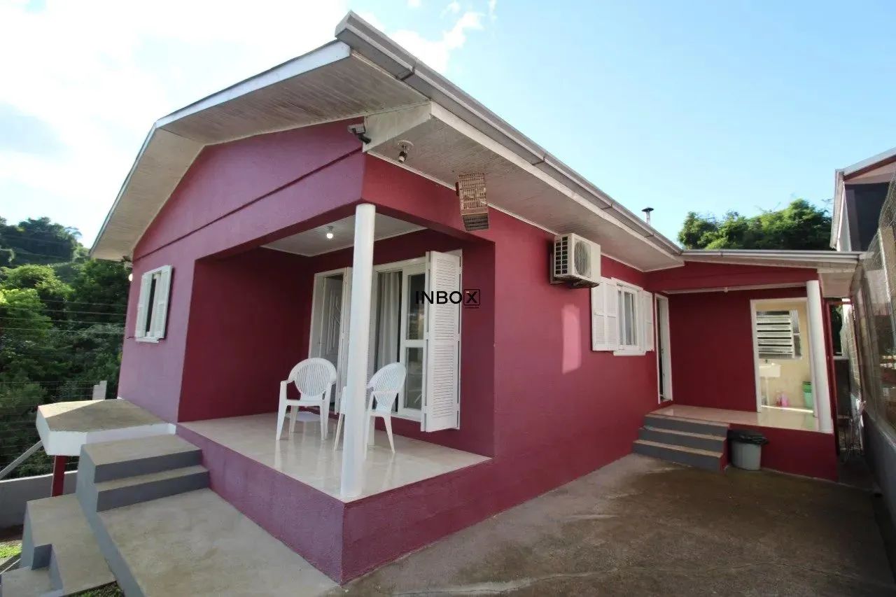 INBOX CIA IMOBILIÁRIA VENDE, CASA EM BENTO GONÇALVES EM ROTA TURISTICA